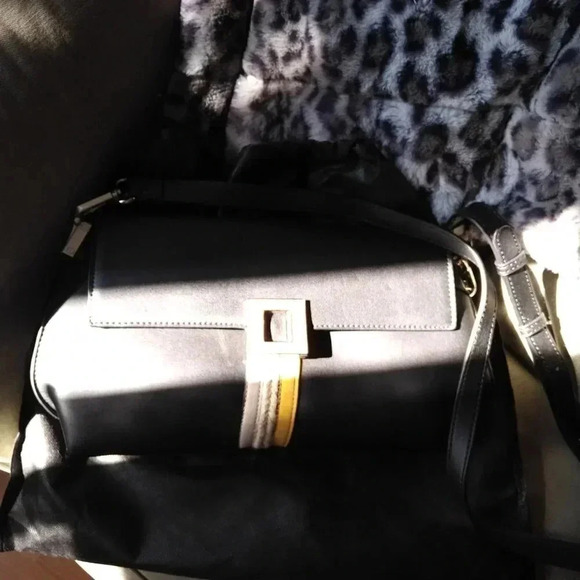 CELINE  DION | Siempre Crossbody, Shoulder, Clutch Bag - Picture 8 of 15